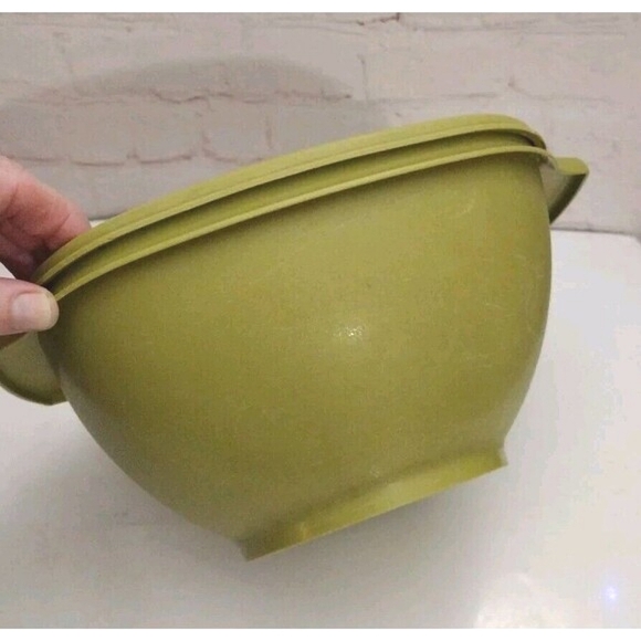 Vintage TUPPERWARE Bowl & Lid 858-1 Green Avocado 70s Retro MCM Servalier 9” - Picture 5 of 7
